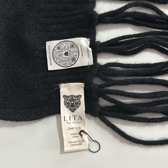 New LITA by Ciara King Cheetah Cashmere Scarf in Black - Picture 4 of 4